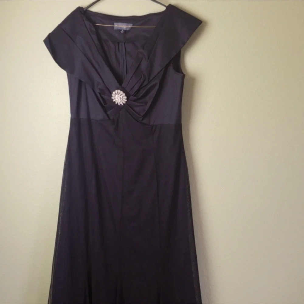 KM Collections By Milla Bell Regency Dress - Picture 2 of 9